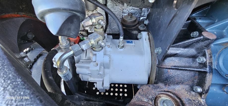 Kubota KX080-3 (2011) – Mini-Pelle 8T2 Kubota KX080-3 (2011) – Mini-Pelle 8T2