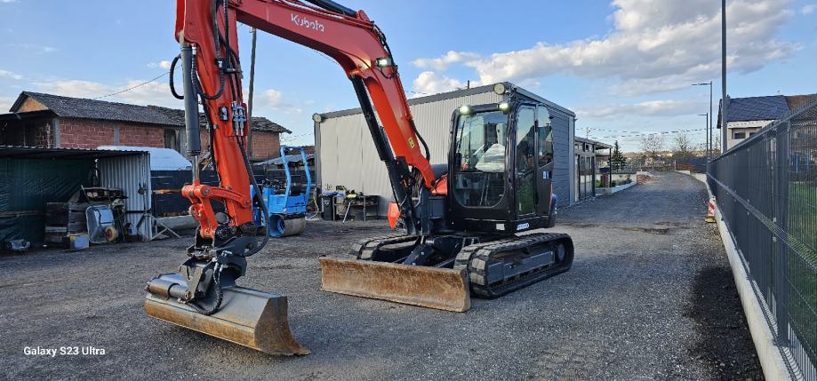 Kubota KX080-3 (2011) – Mini-Pelle 8T2 Kubota KX080-3 (2011) – Mini-Pelle 8T2