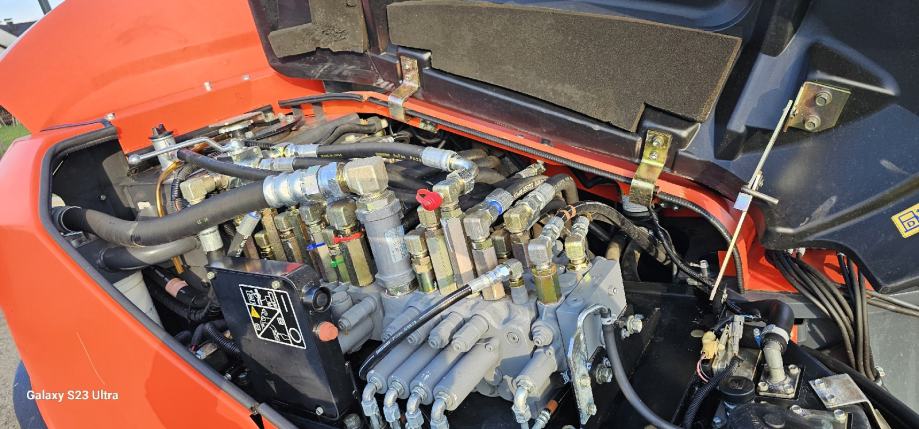 Kubota KX080-3 (2011) – Mini-Pelle 8T2 Kubota KX080-3 (2011) – Mini-Pelle 8T2