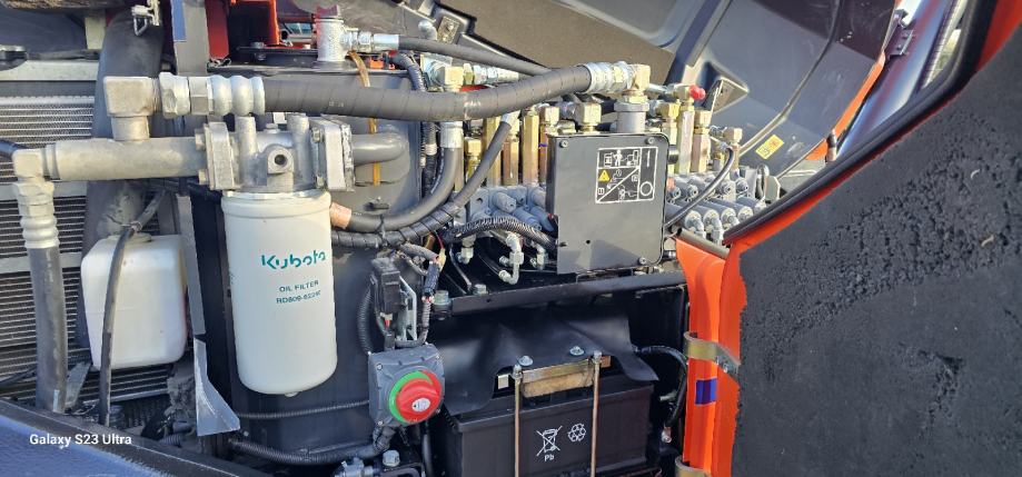 Kubota KX080-3 (2011) – Mini-Pelle 8T2 Kubota KX080-3 (2011) – Mini-Pelle 8T2