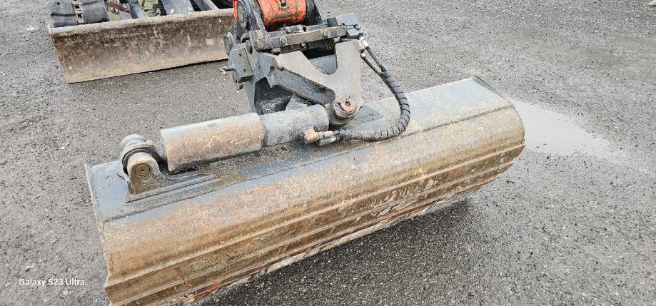 Kubota KX080-3 (2011) – Mini-Pelle 8T2 Kubota KX080-3 (2011) – Mini-Pelle 8T2