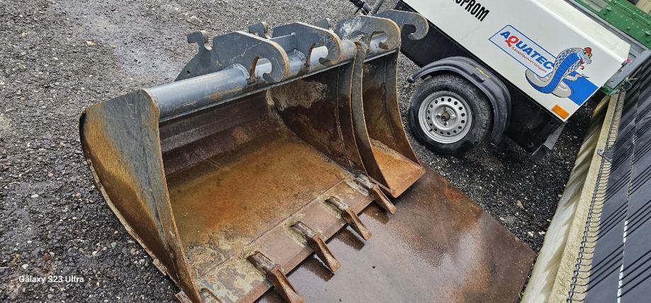 Kubota KX080-3 (2011) – Mini-Pelle 8T2 Kubota KX080-3 (2011) – Mini-Pelle 8T2