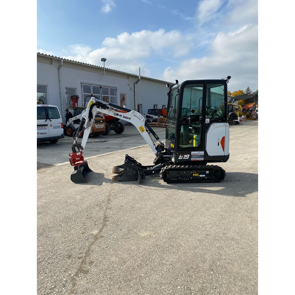 Bobcat E19