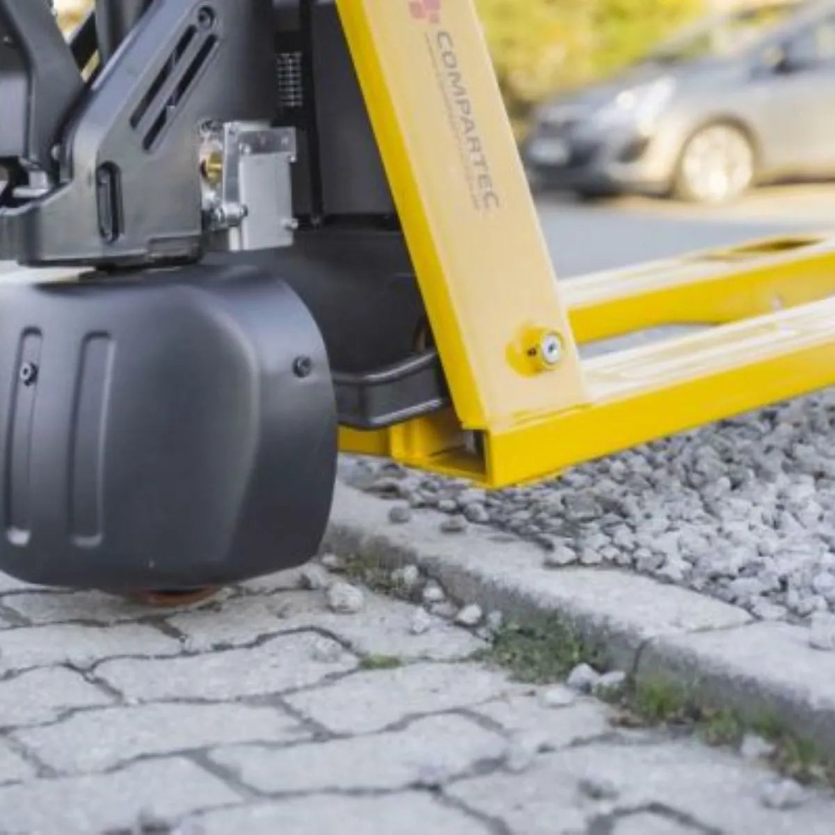 Elektro Hubwagen – 1500 kg mit Lithium Batterie und Ladegerät
