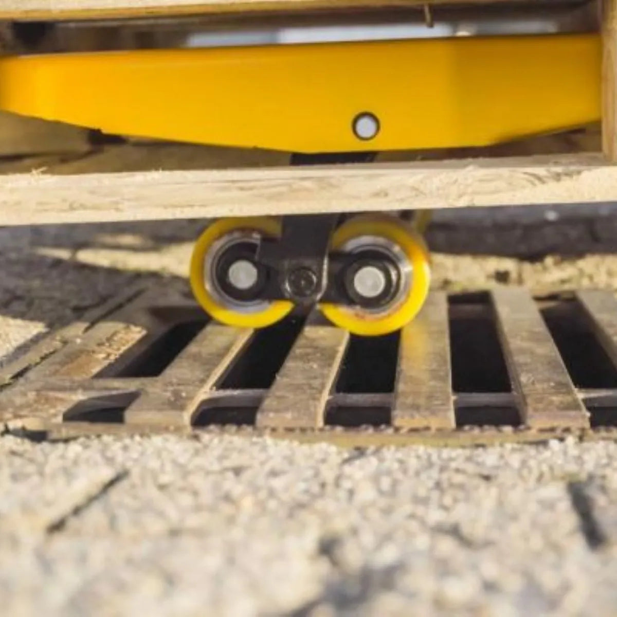 Elektro Hubwagen – 1500 kg mit Lithium Batterie und Ladegerät