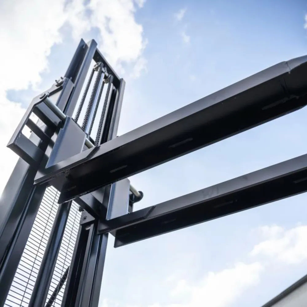 Le gerbeur semi-électrique ECO de COMPARTEC