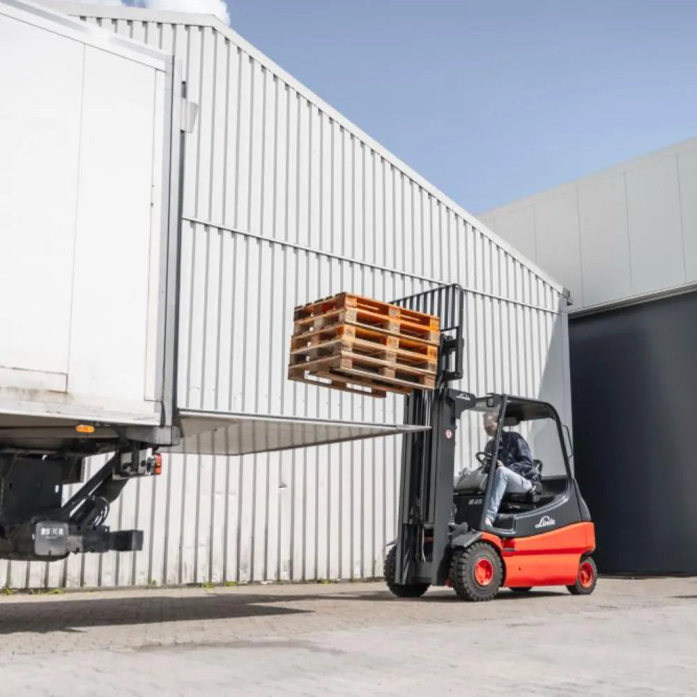 Linde E25 – Chariot élévateur électrique – Capacité 2500 kg – Hauteur de levage 4350 mm