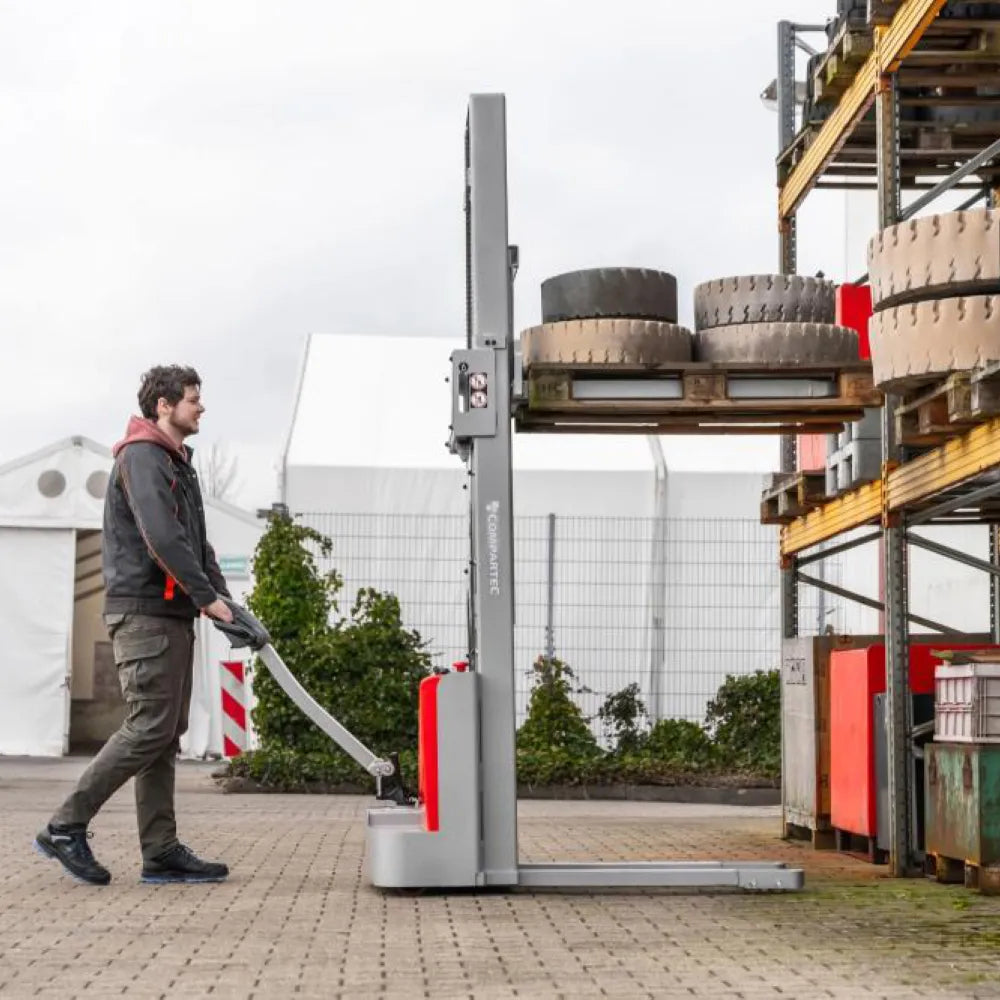 Le gerbeur électrique COMPARTEC