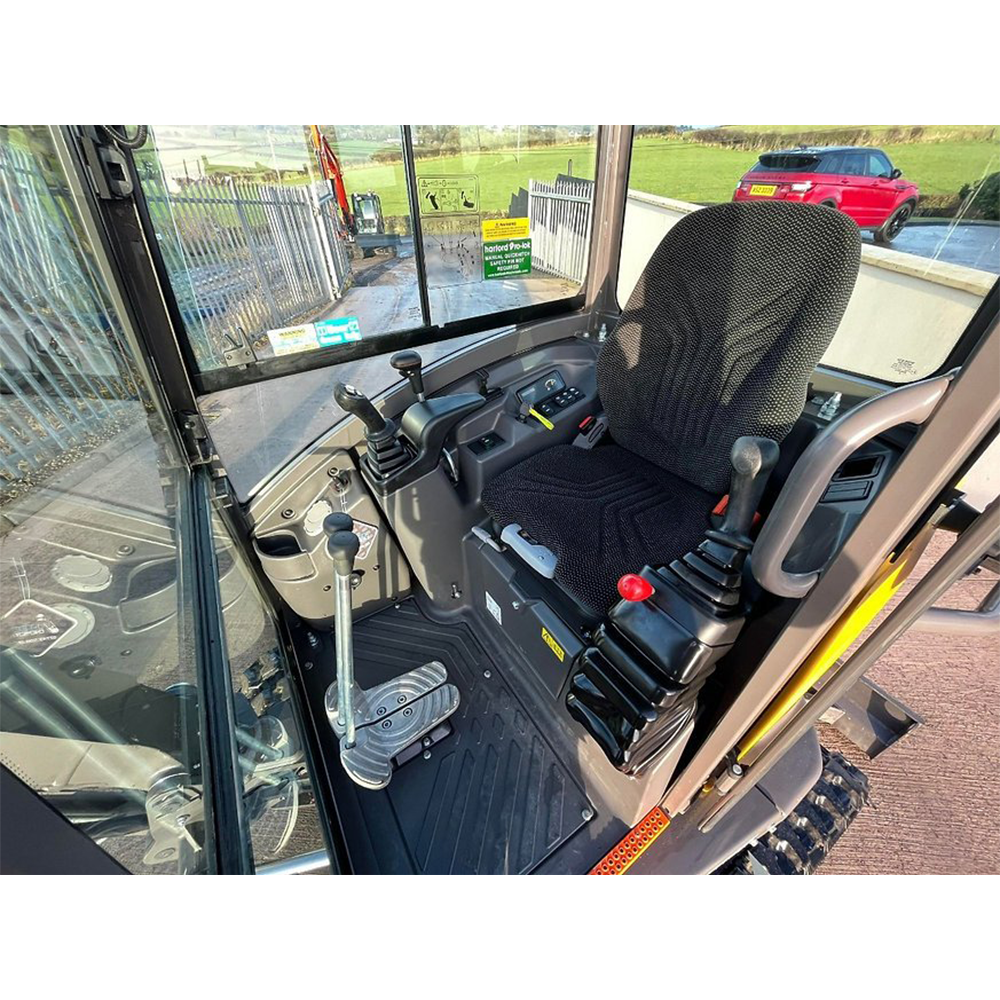 Équipement compact Volvo ECR25D – 2022 – 2,5 t – 196 h