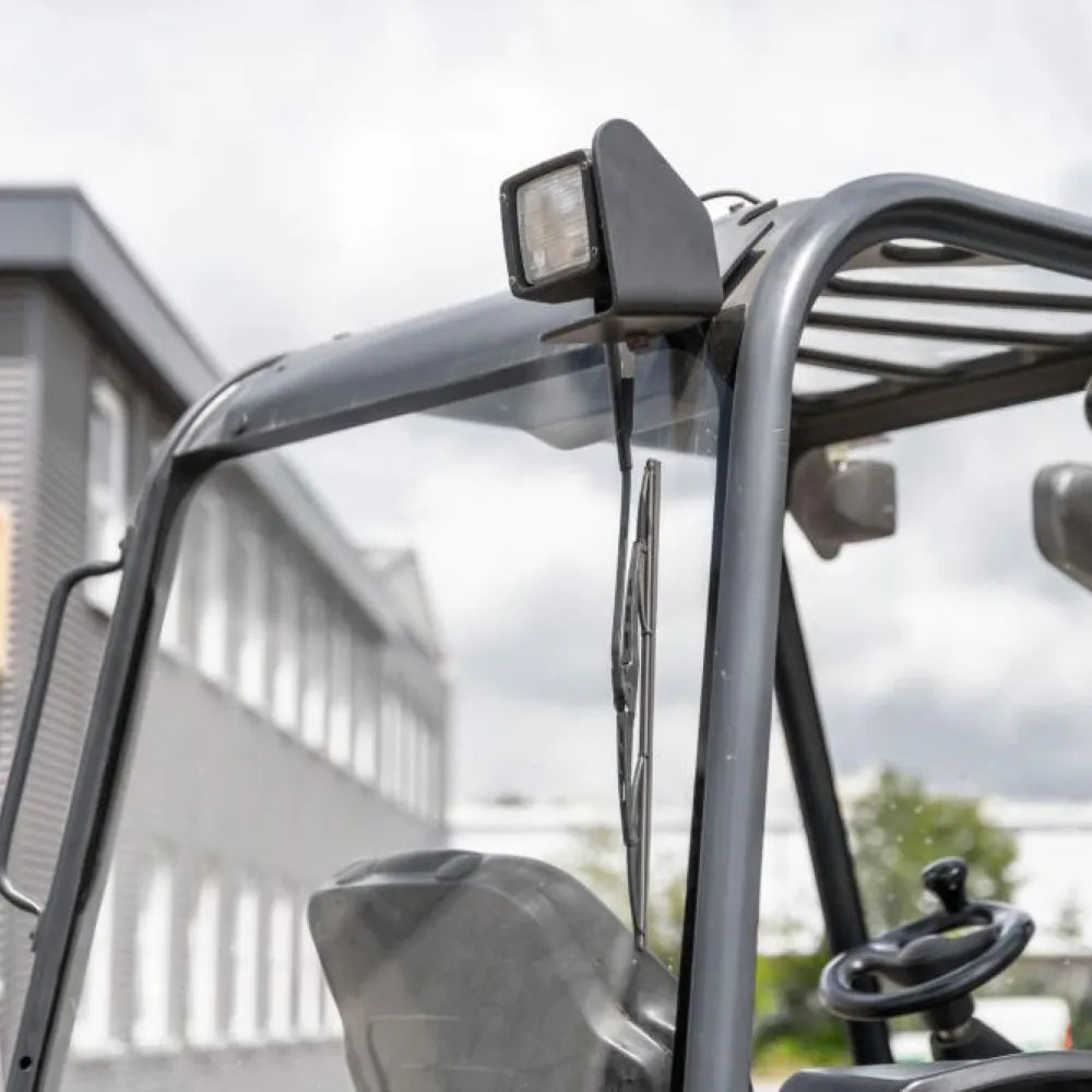 Linde E25 – Chariot élévateur électrique – Capacité 2500 kg – Hauteur de levage 4350 mm