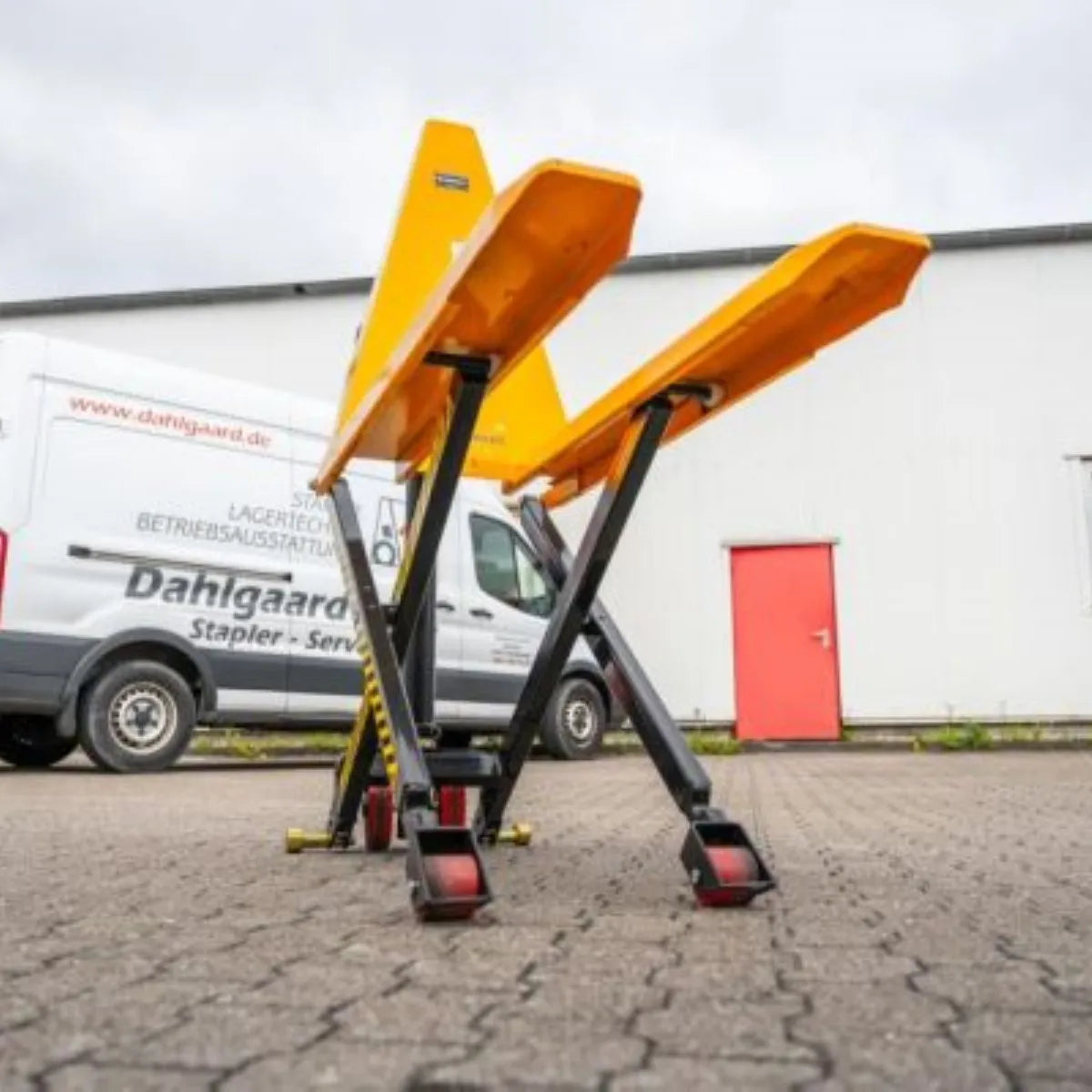 Transpalette manuel à ciseaux Silverstone – Capacité 1000 kg, levée jusqu’à 800 mm