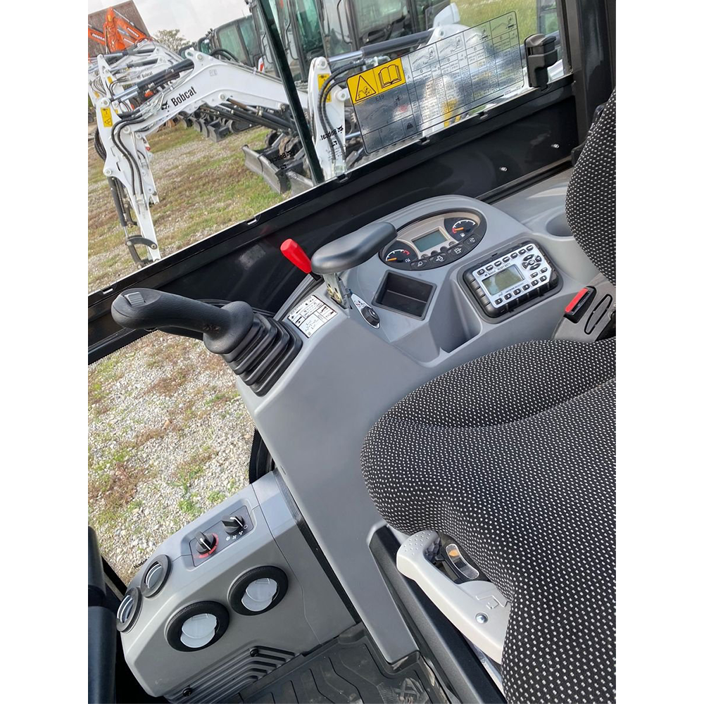 Bobcat E19