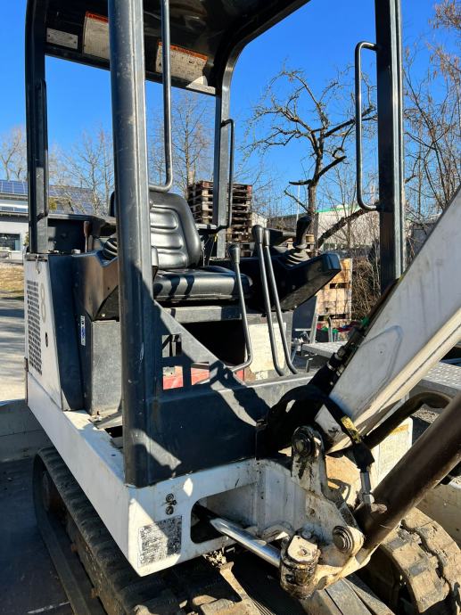 Bobcat 320 – 1997+REMORQUES