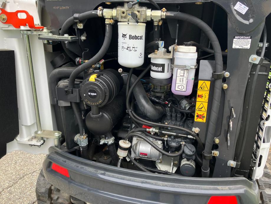 Bobcat E17 – 2022 – 1,7T
