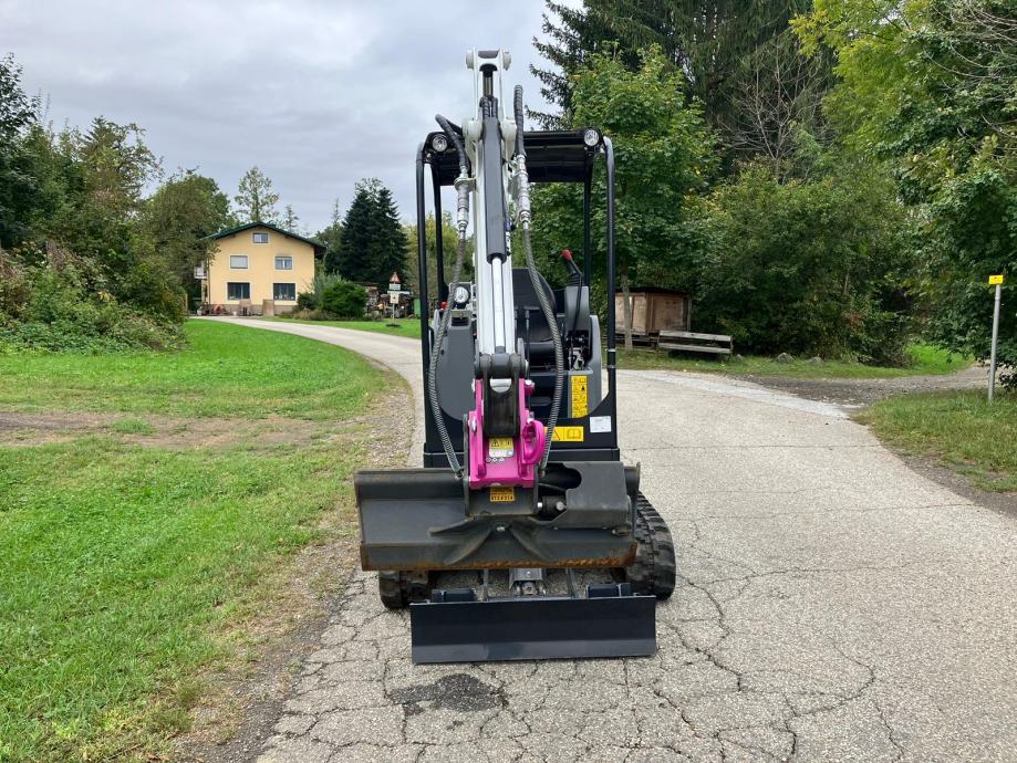 Bobcat E17 – 2022 – 1,7T