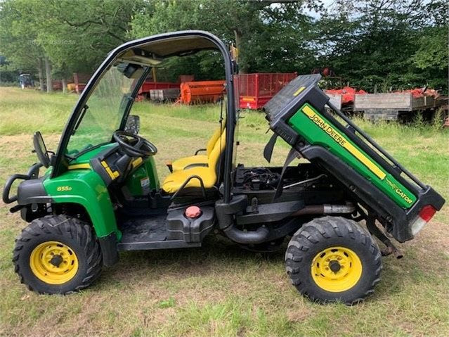 Équipement agricole compact John Deere 855 – 2013 – 24 ch – 1 643 h