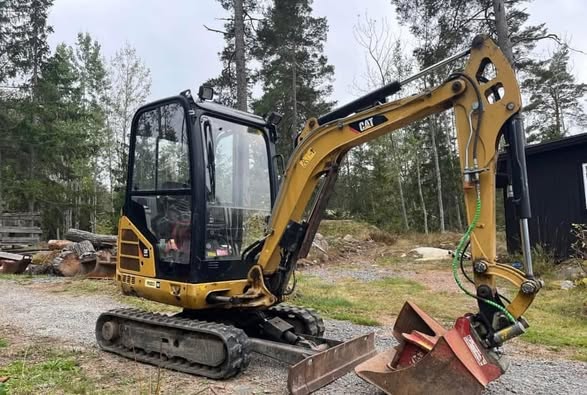 Équipement compact Bobcat 301.8 R1 2022 2t 165h