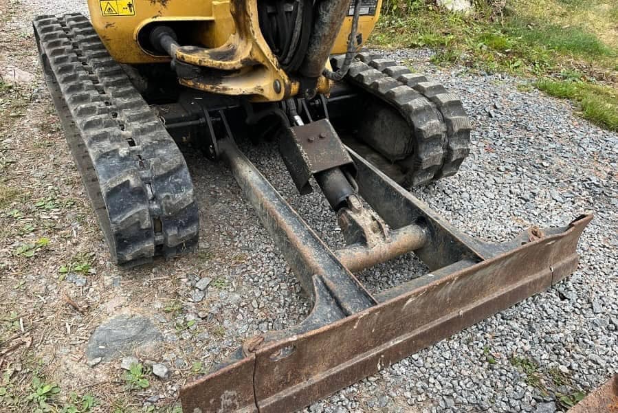 Équipement compact Bobcat 301.8 R1 2022 2t 165h