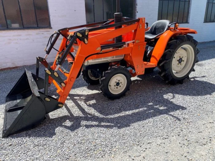 Micro-tracteur Kubota B1600D – 20 ch – 4