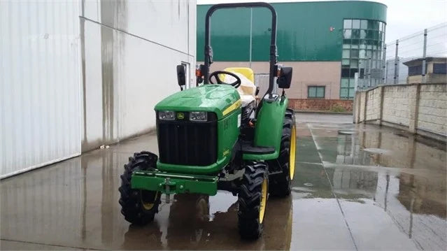 Mini-tracteur John Deere 3036E –  4x4 – 37 cv – Transmission hydrostatique