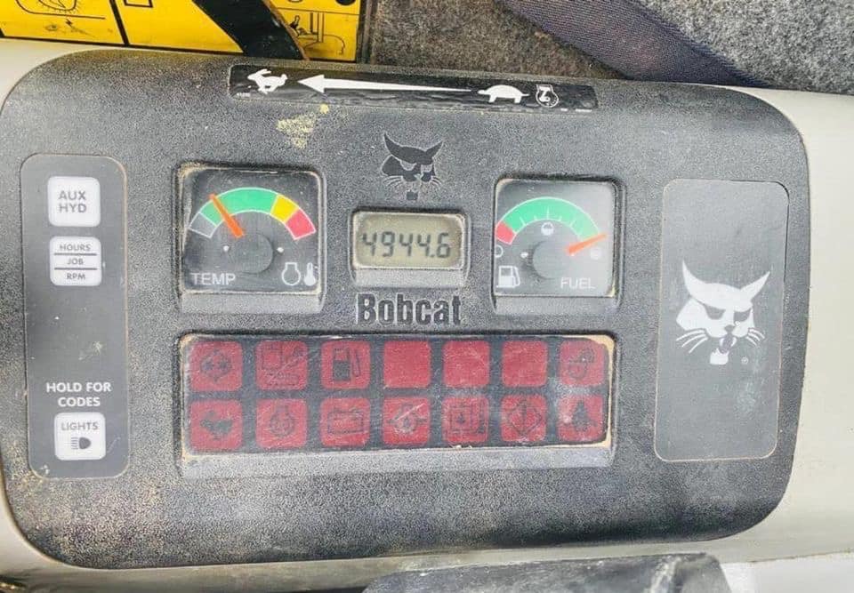Bobcat 328 – 2008 – Mini-Pelle – 5 296 h – 2,9 T