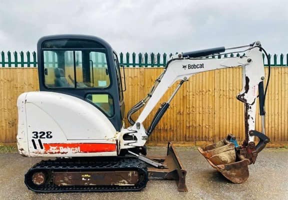 Bobcat 328 – 2008 – Mini-Pelle – 5 296 h – 2,9 T