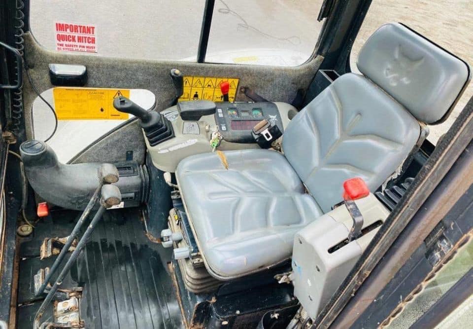 Bobcat 328 – 2008 – Mini-Pelle – 5 296 h – 2,9 T