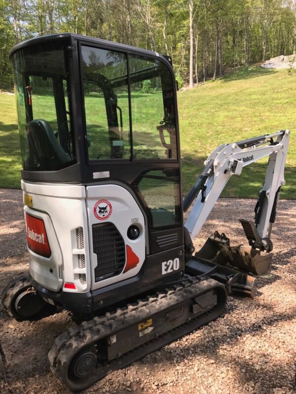 La Bobcat E20, modèle 2015