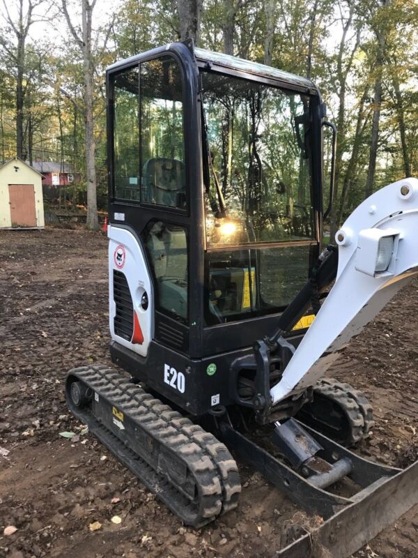 La Bobcat E20, modèle 2015
