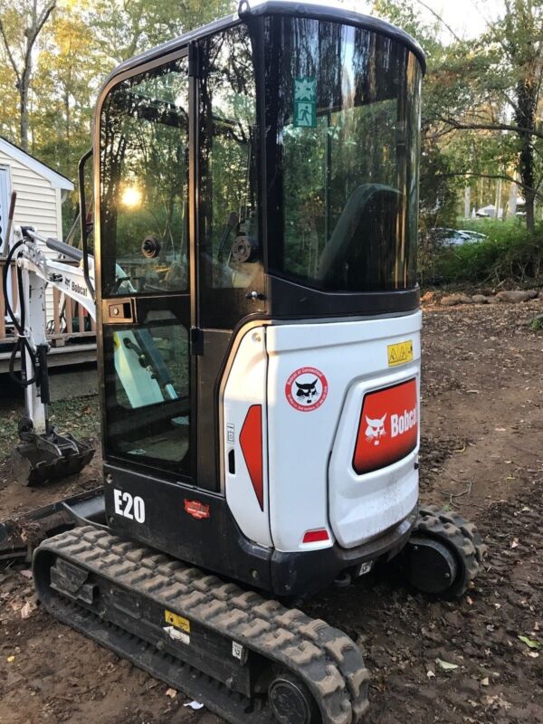 La Bobcat E20, modèle 2015
