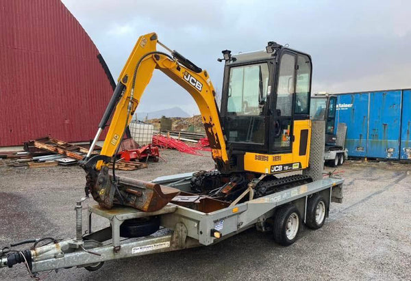 Mini pelle JCB 19C 1 2018 1,92t 912h avec remorque