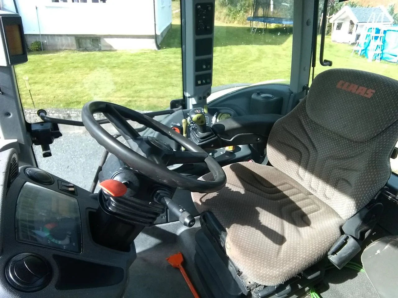 Équipement agricole CLAAS ARES 577 ATZ – 2006 – 122 ch