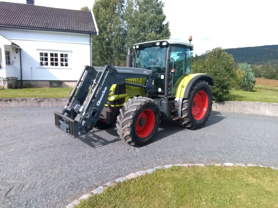 TRACTEUR AGRICOLE